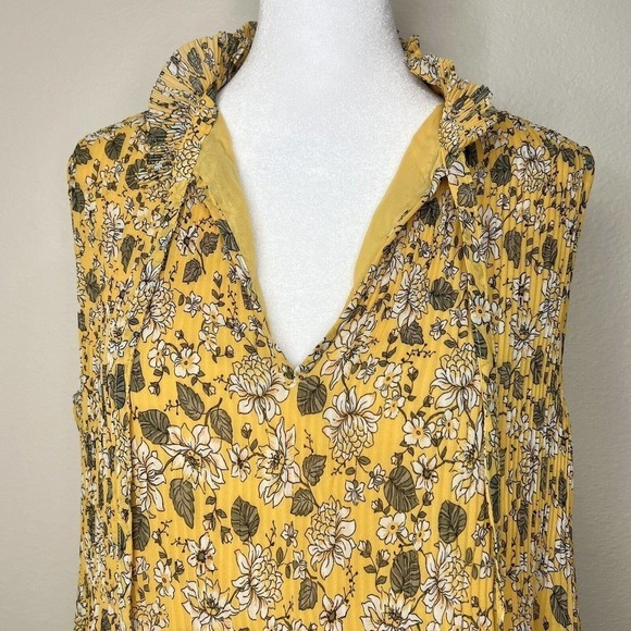 Max Studio Yellow & White Floral Georgette Accordion Pleated Sleeveless Top - Picture 5 of 14